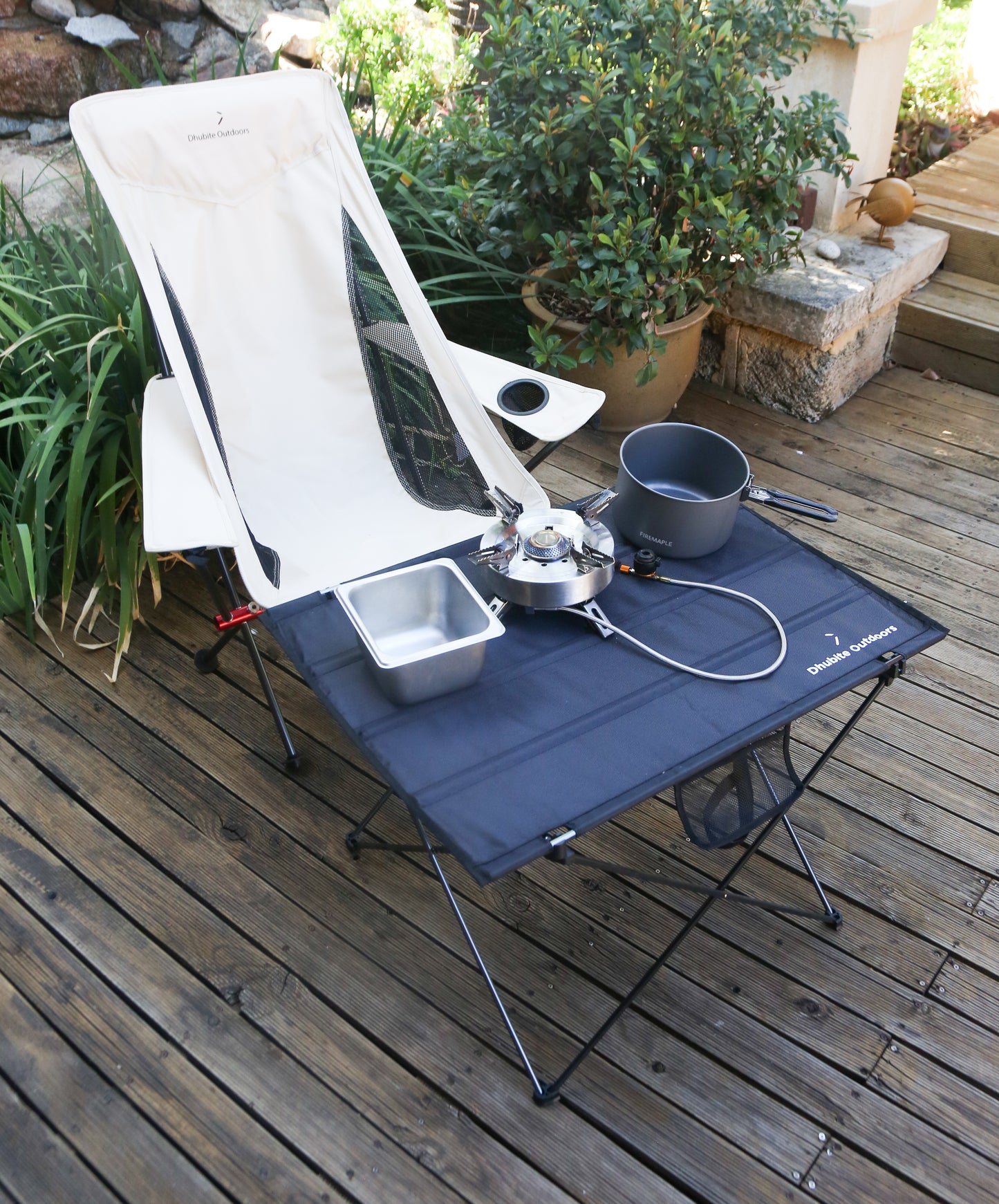 Compact Collapsible Camp Table